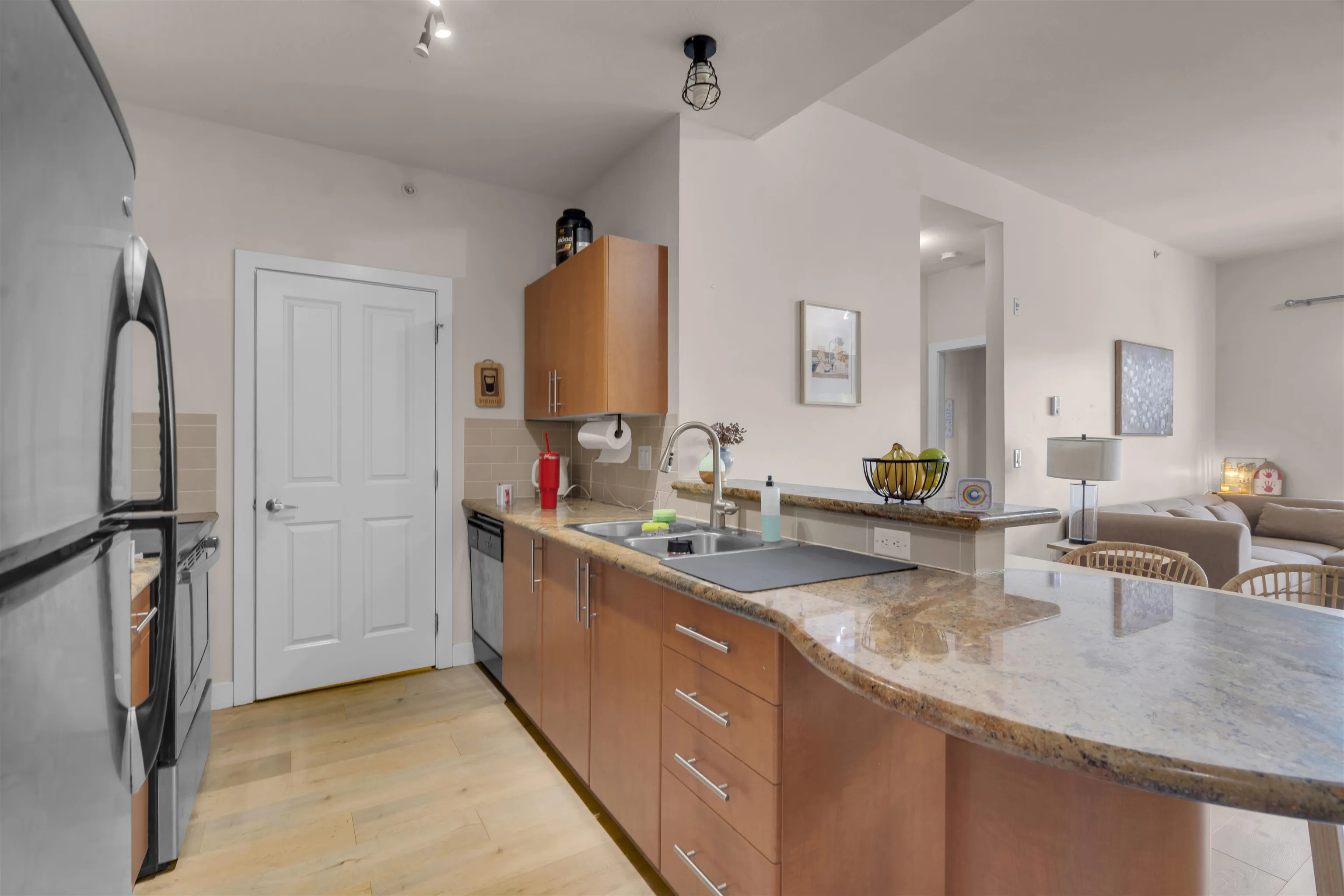 2478 Shaughnessy Street #402