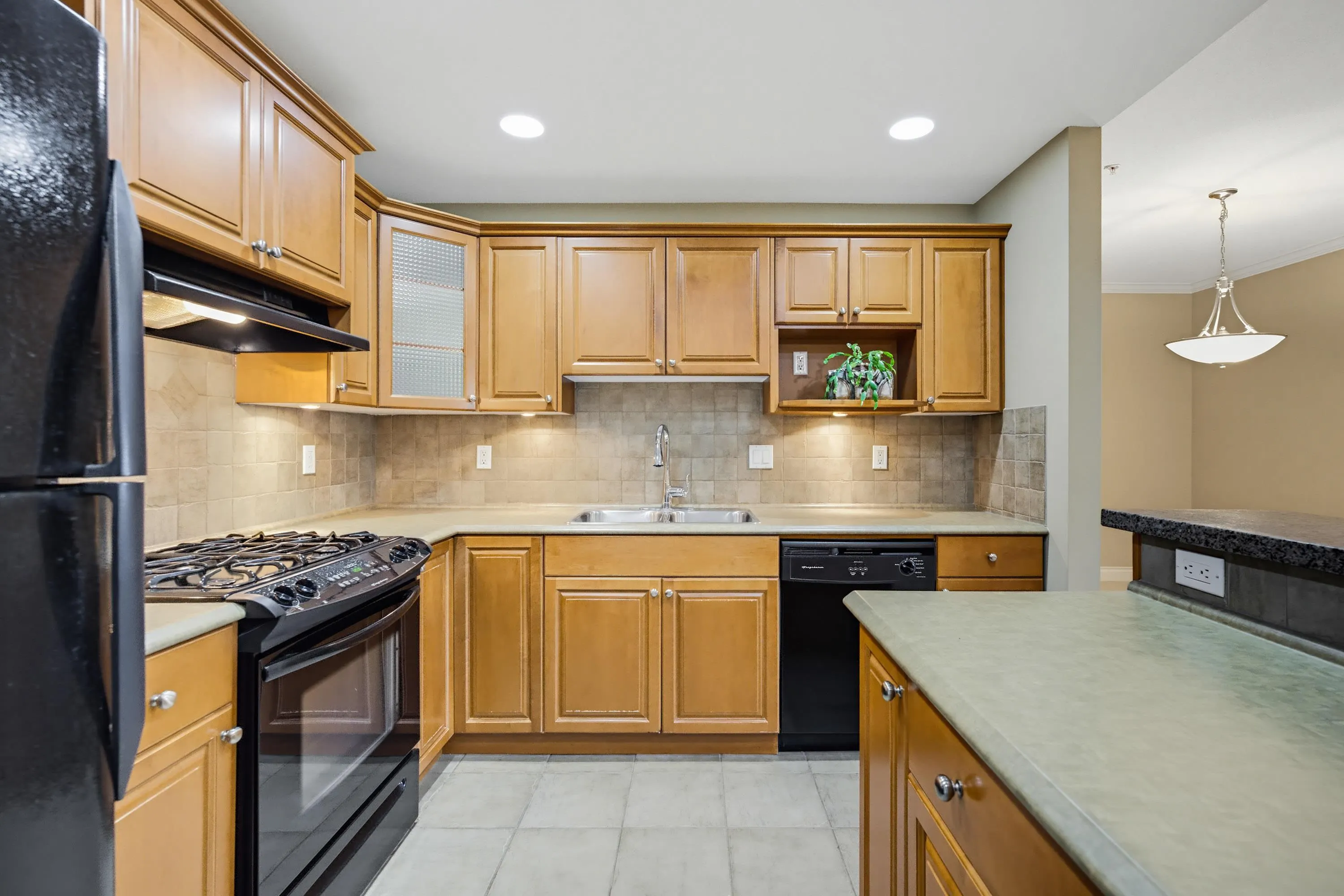 15357 17a Avenue #202