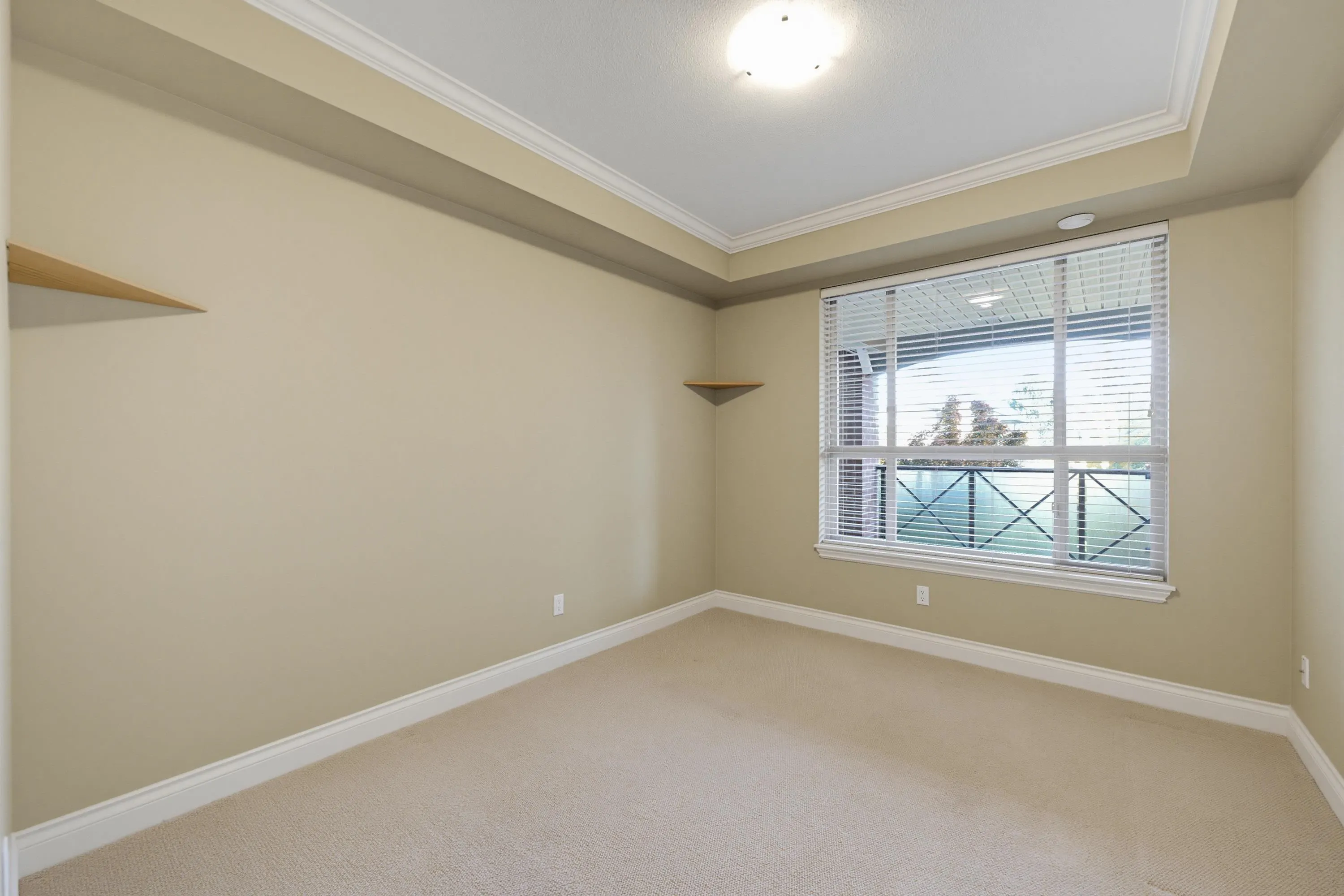 15357 17a Avenue #202