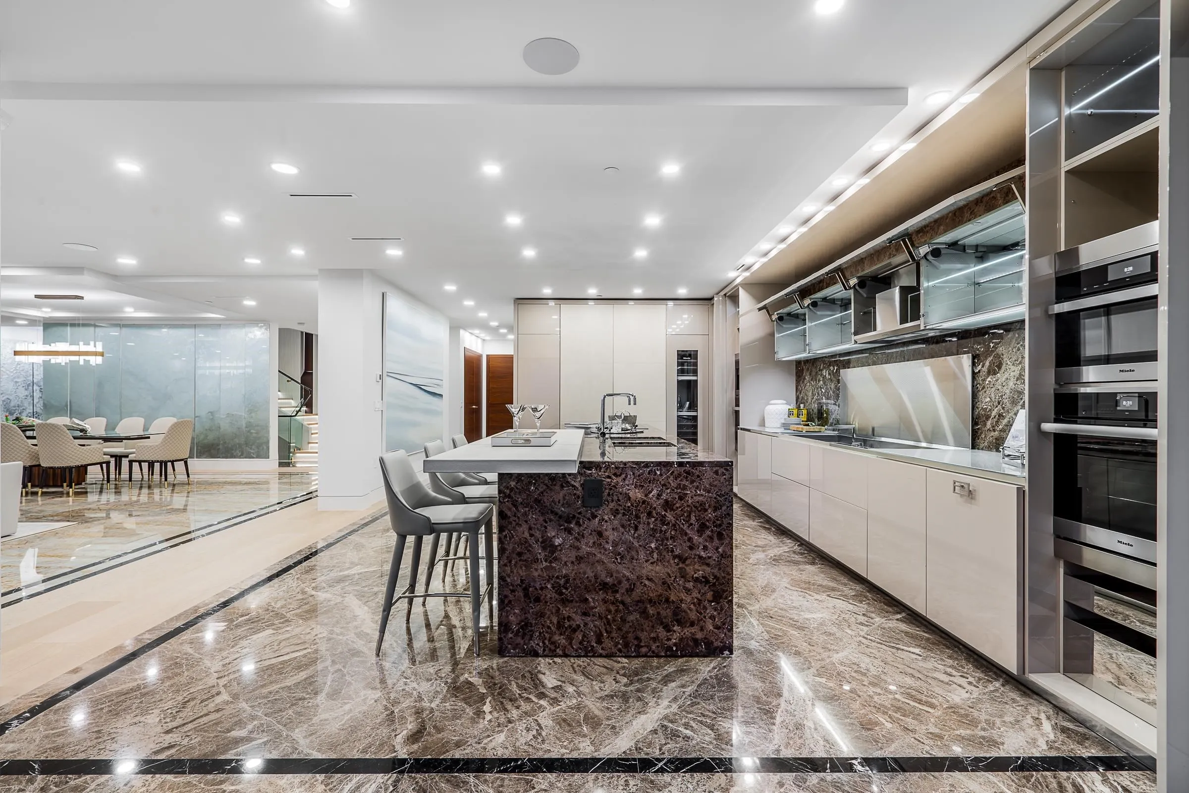 1123 Crestline Road