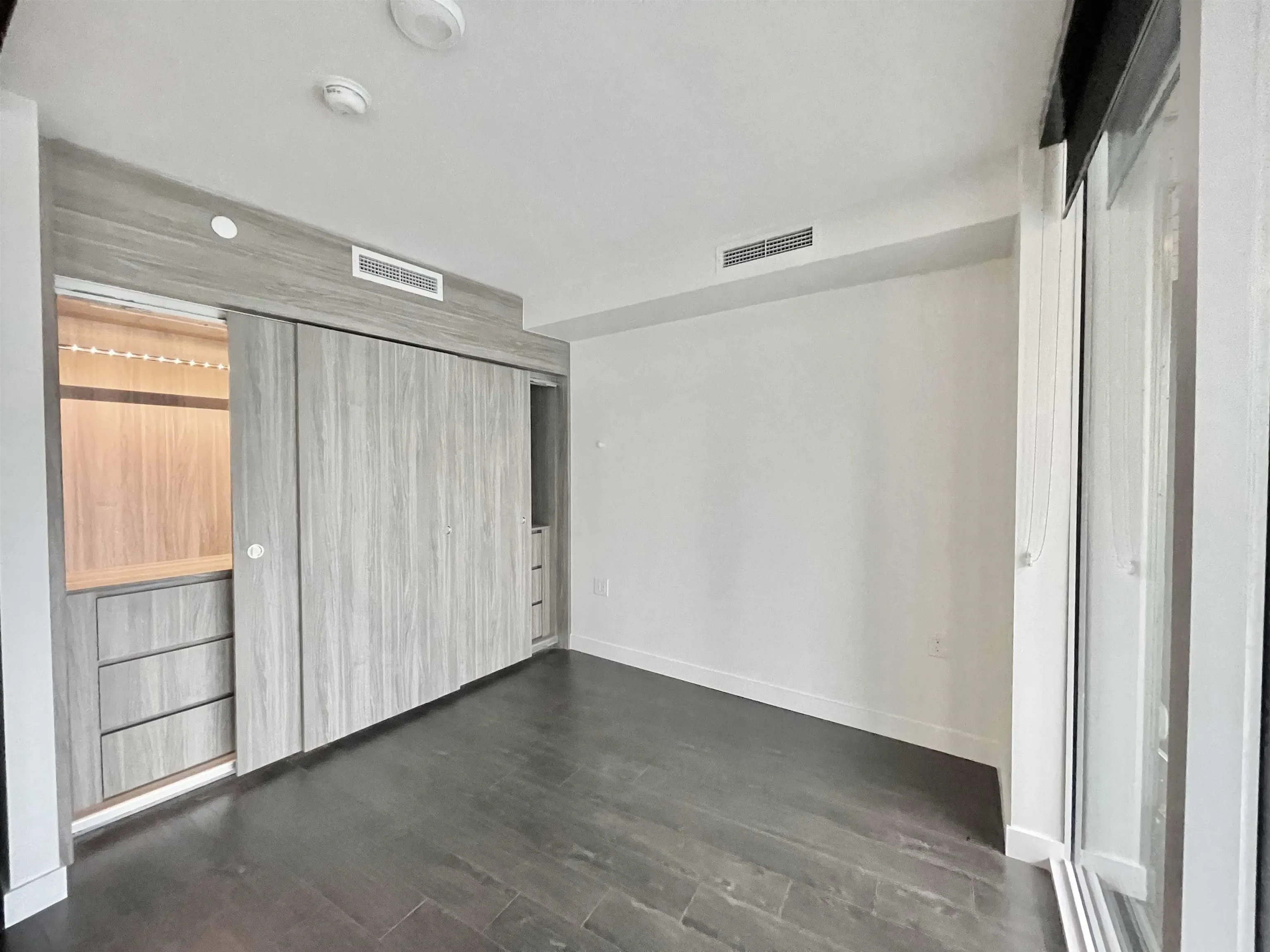 1768 Cook Street #909