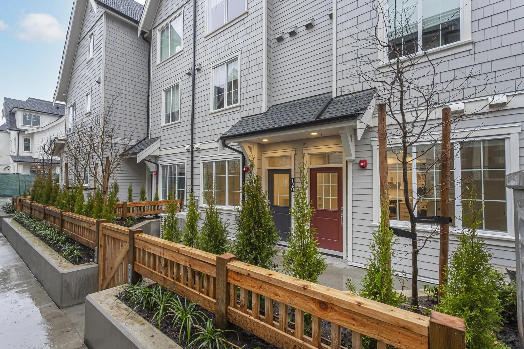 720 Robinson Street #120