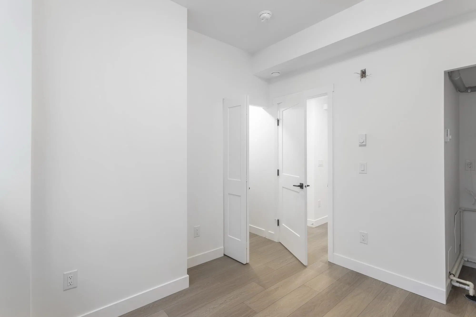 720 Robinson Street #120