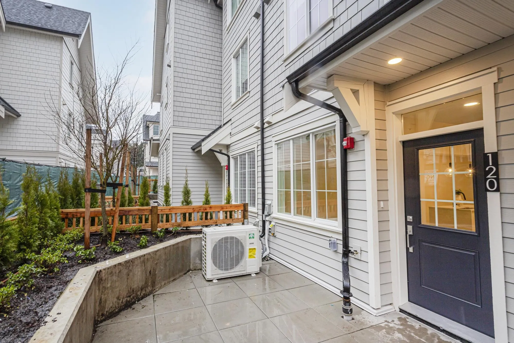 720 Robinson Street #120