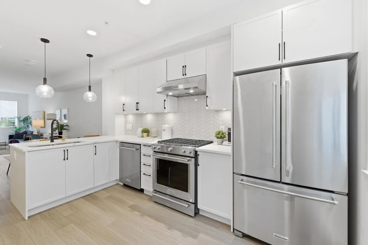 720 Robinson Street #239