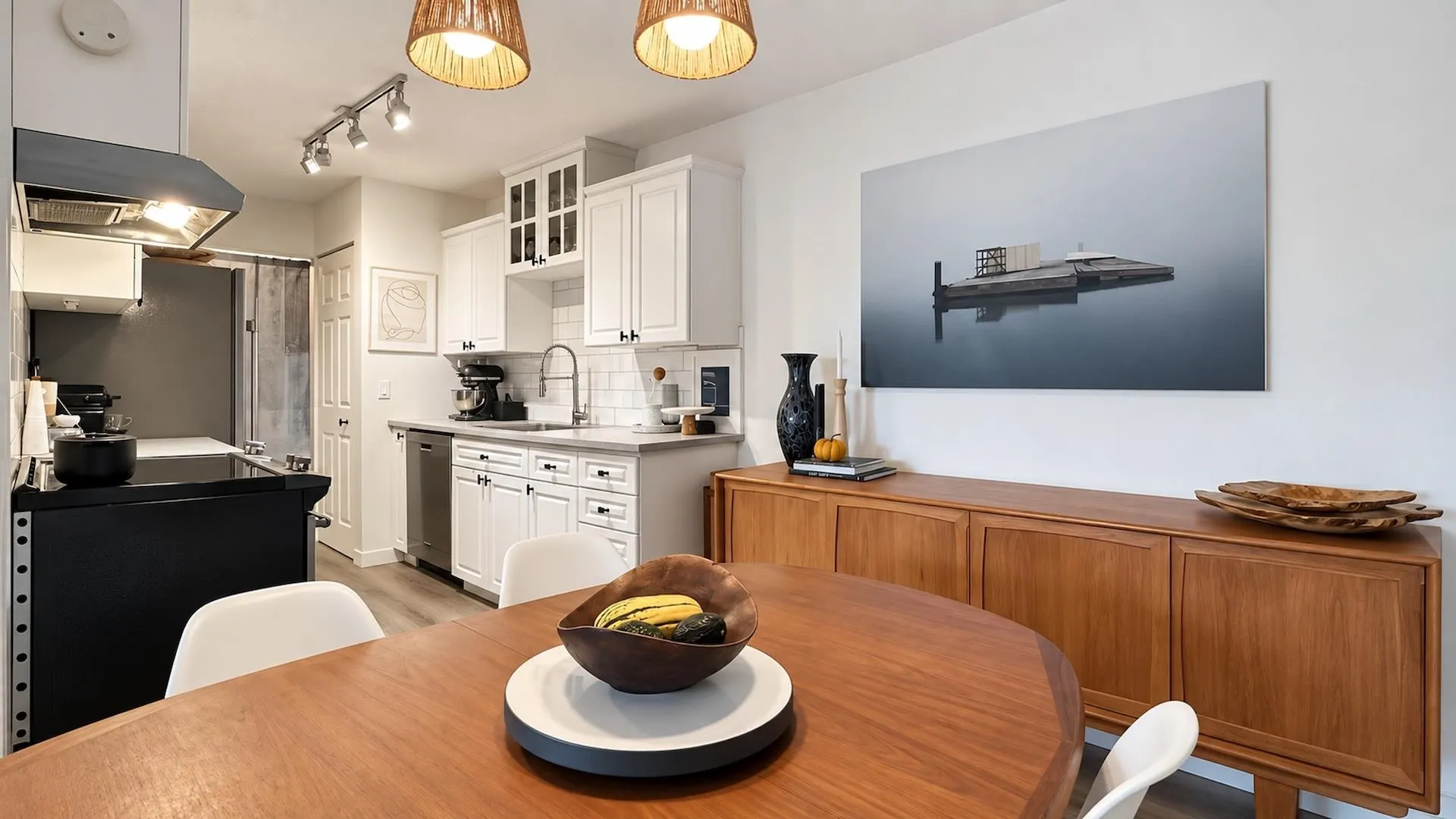1610 Chesterfield Avenue #204