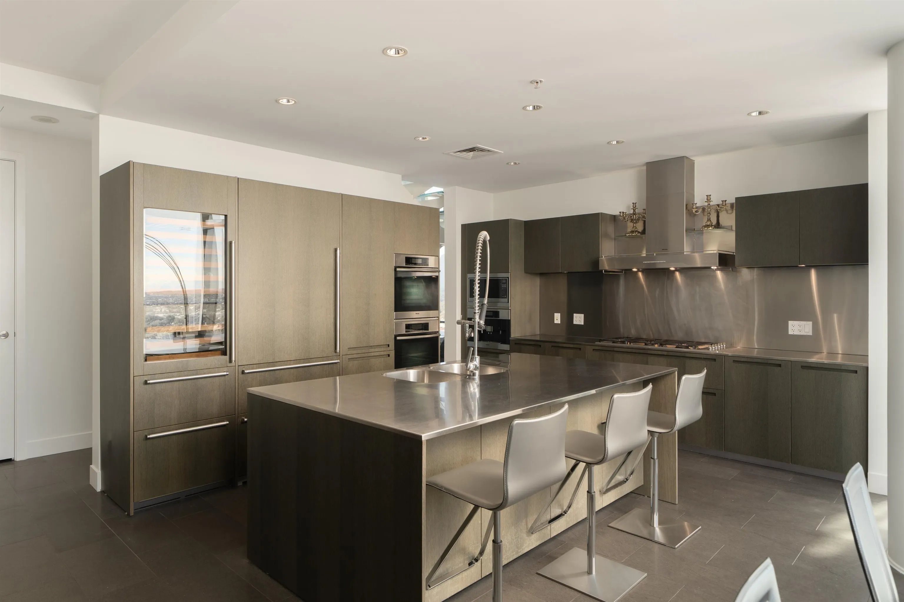 1128 W Georgia Street #5303
