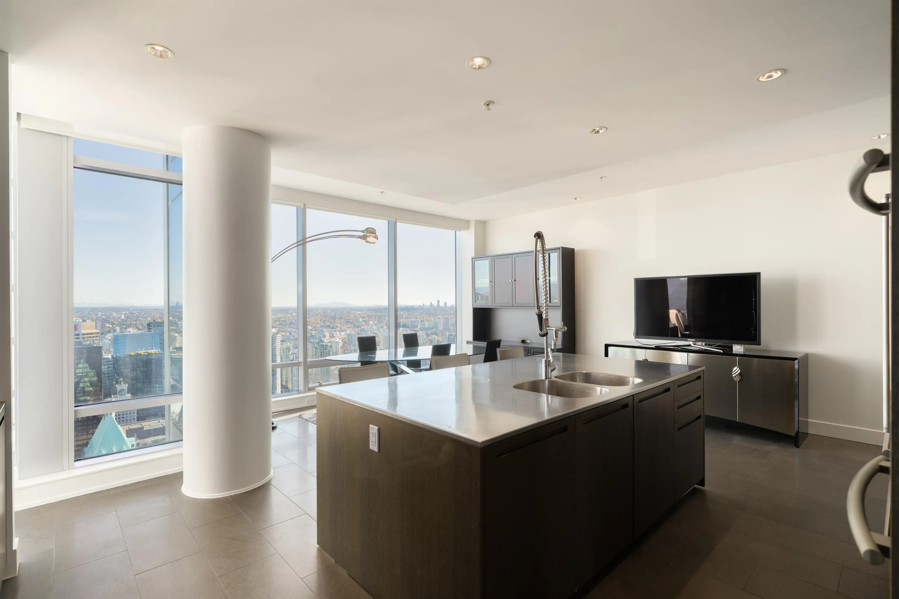 1128 W Georgia Street #5303