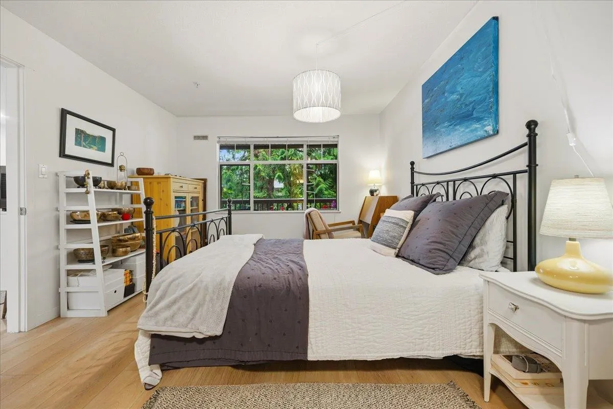 2059 Chesterfield Avenue #411
