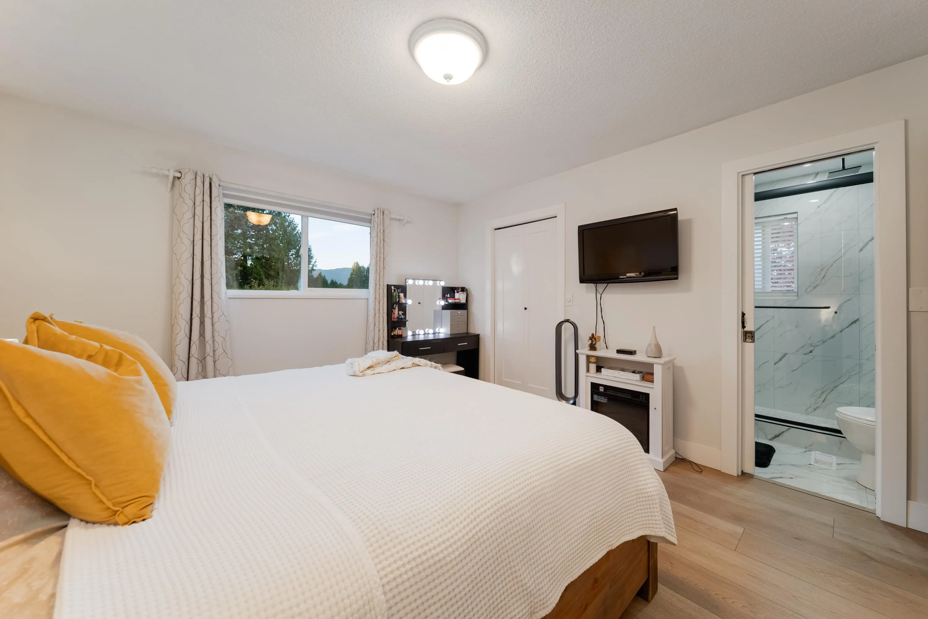 327 Mount Royal Court