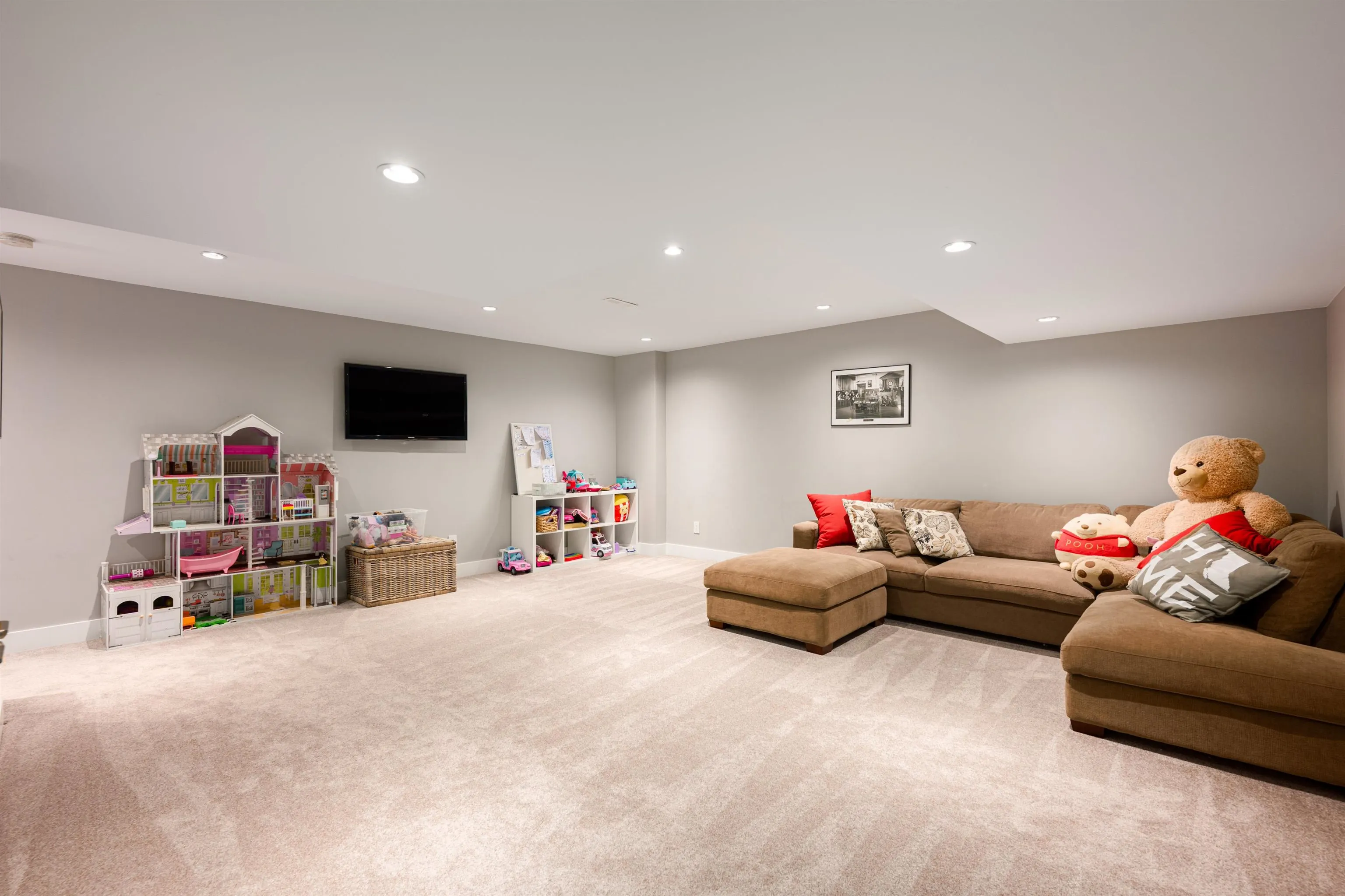 6453 260 Street
