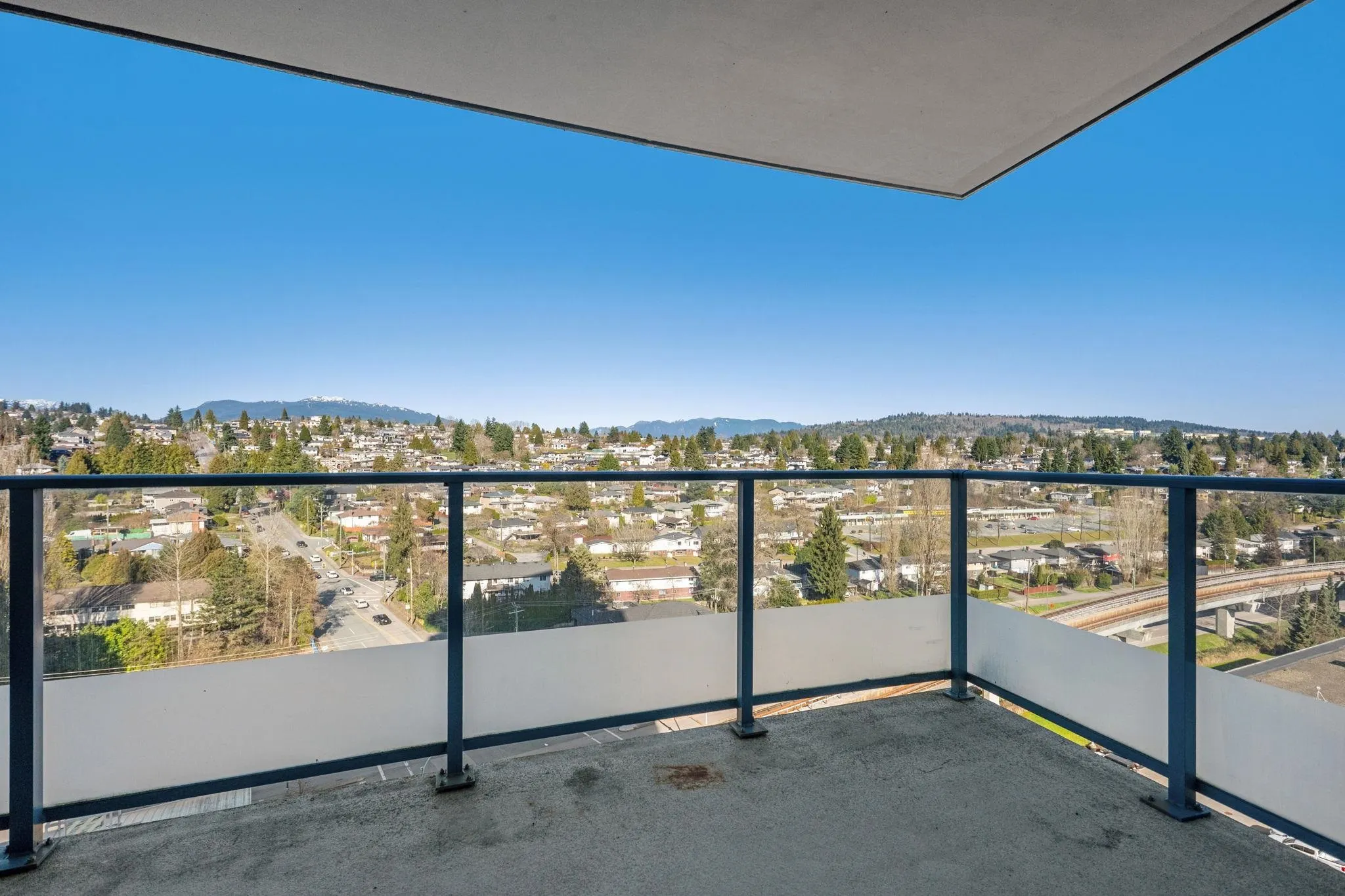 2225 Holdom Avenue #1402