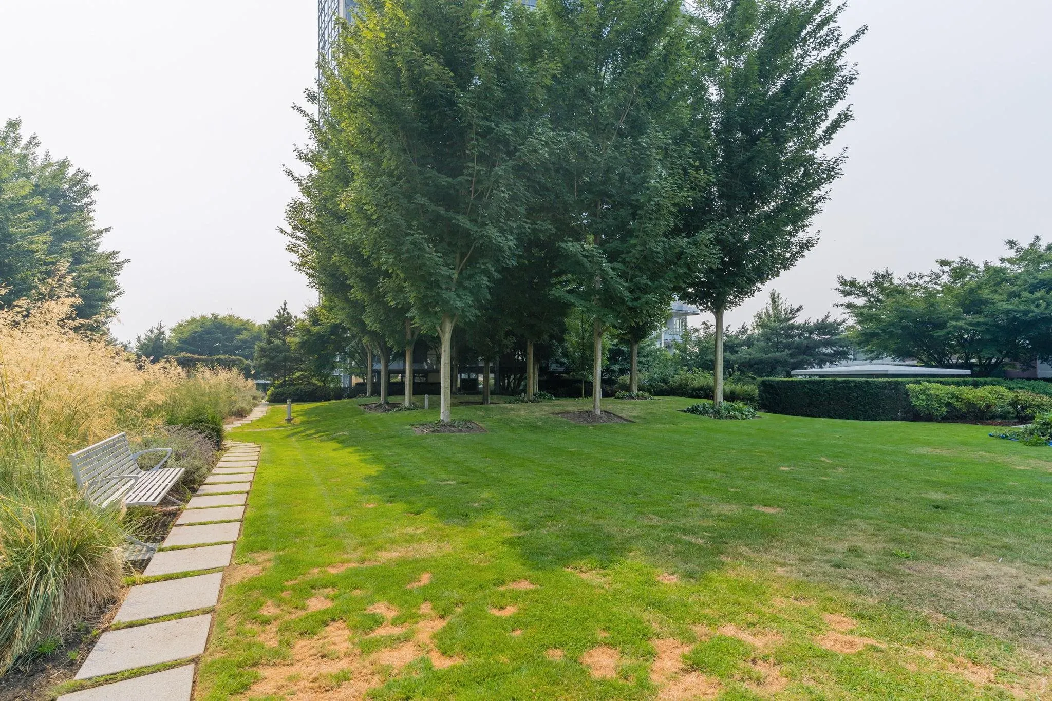 2225 Holdom Avenue #1402