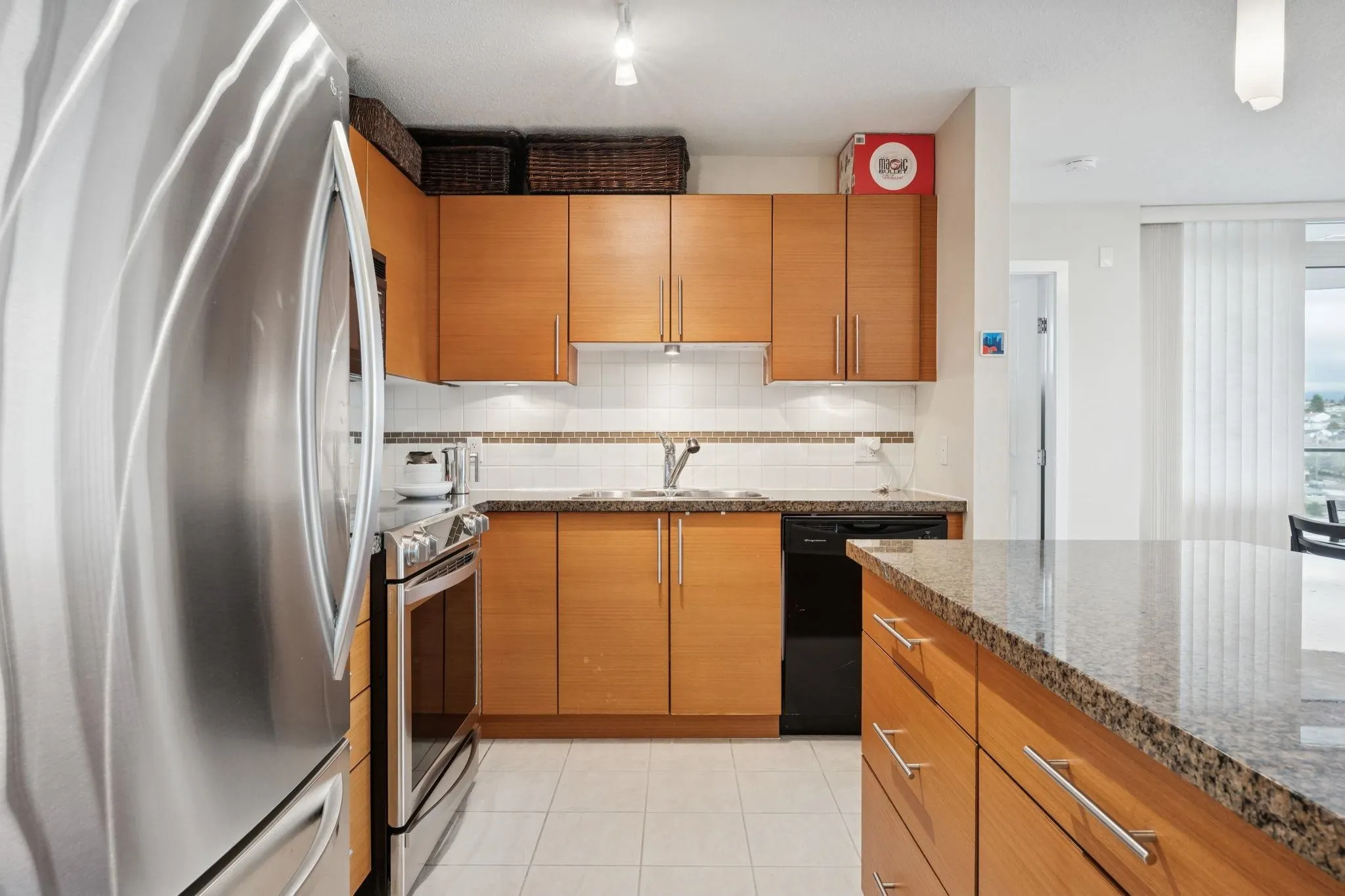 2225 Holdom Avenue #1402