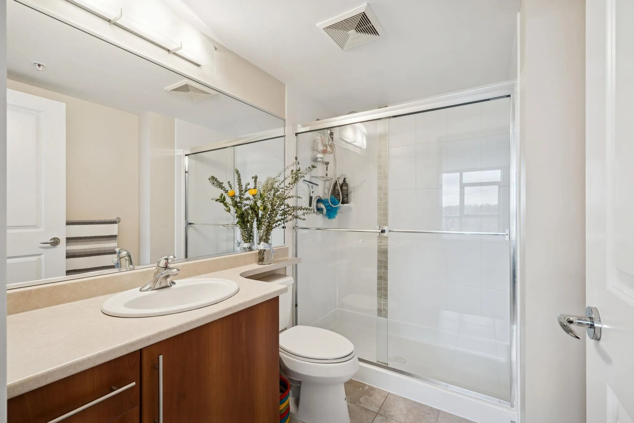 2225 Holdom Avenue #1402