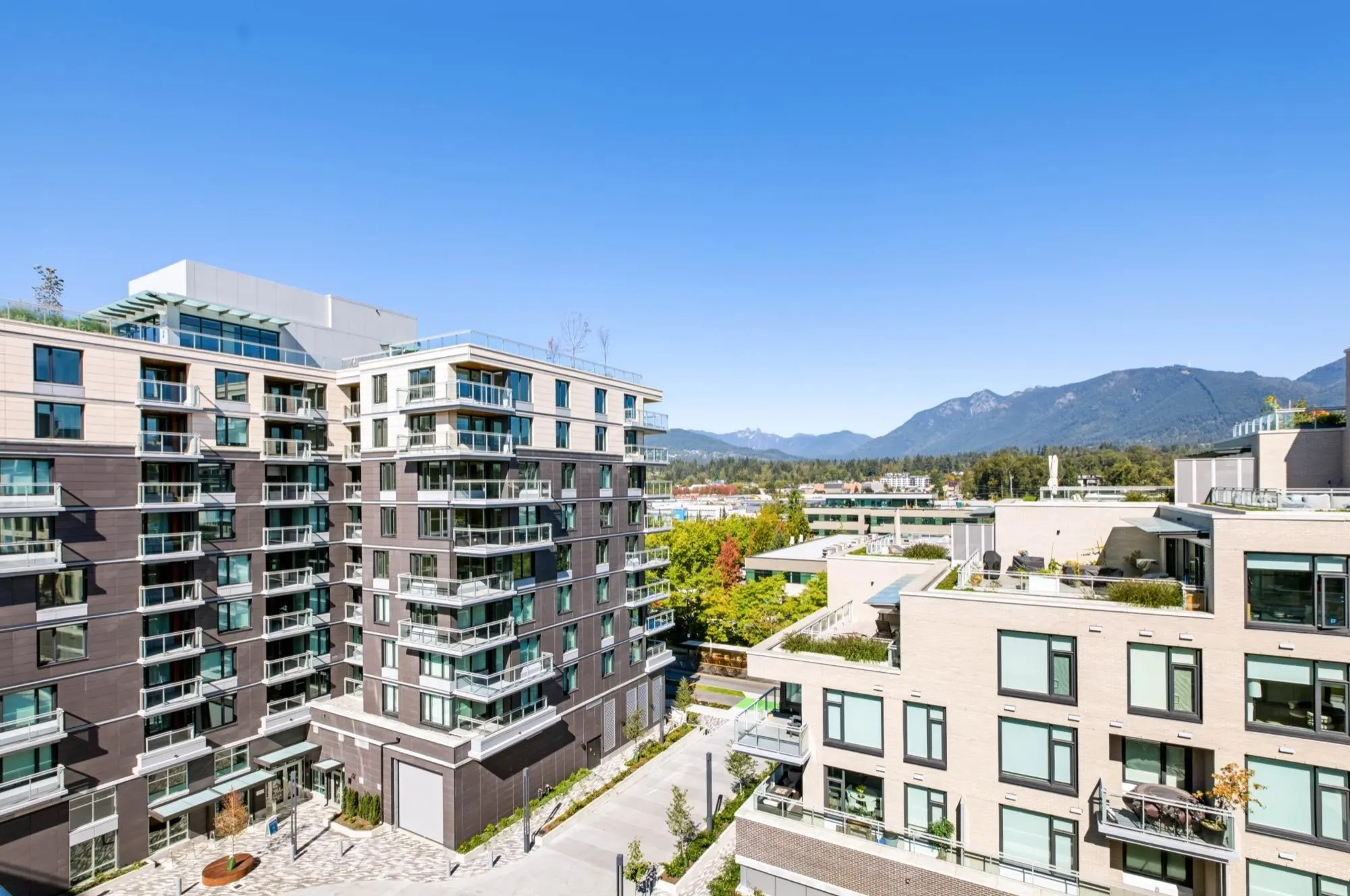 777 Harbour Way #704