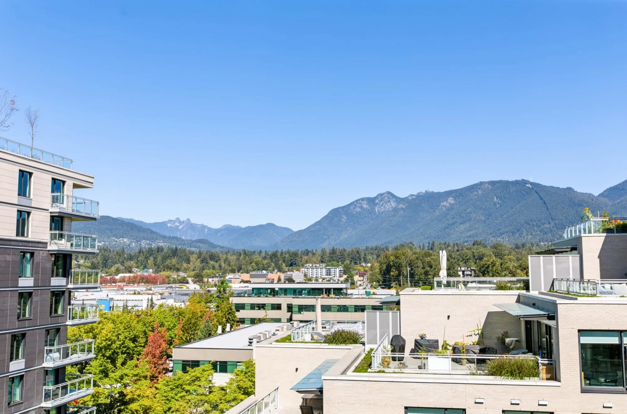 777 Harbour Way #704