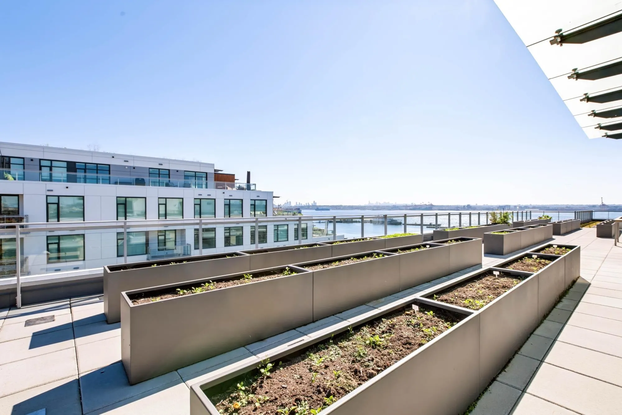 777 Harbour Way #704