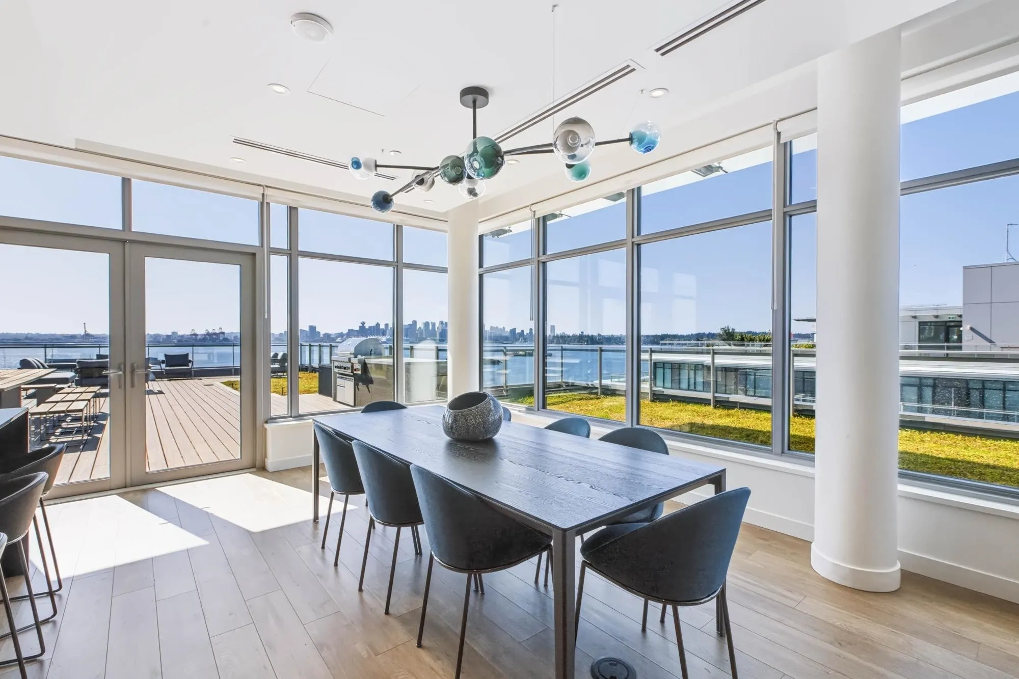 777 Harbour Way #704