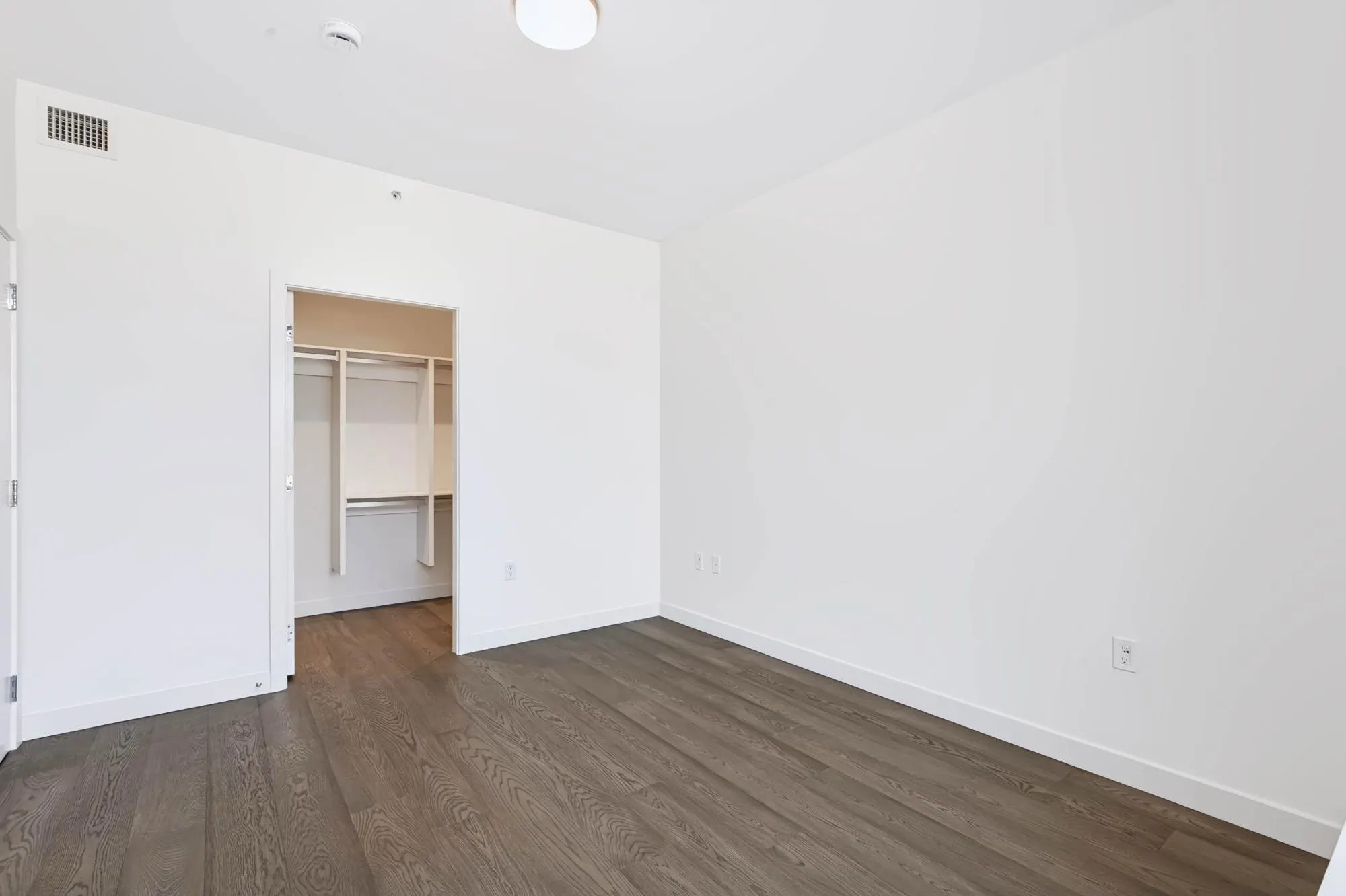 777 Harbour Way #704