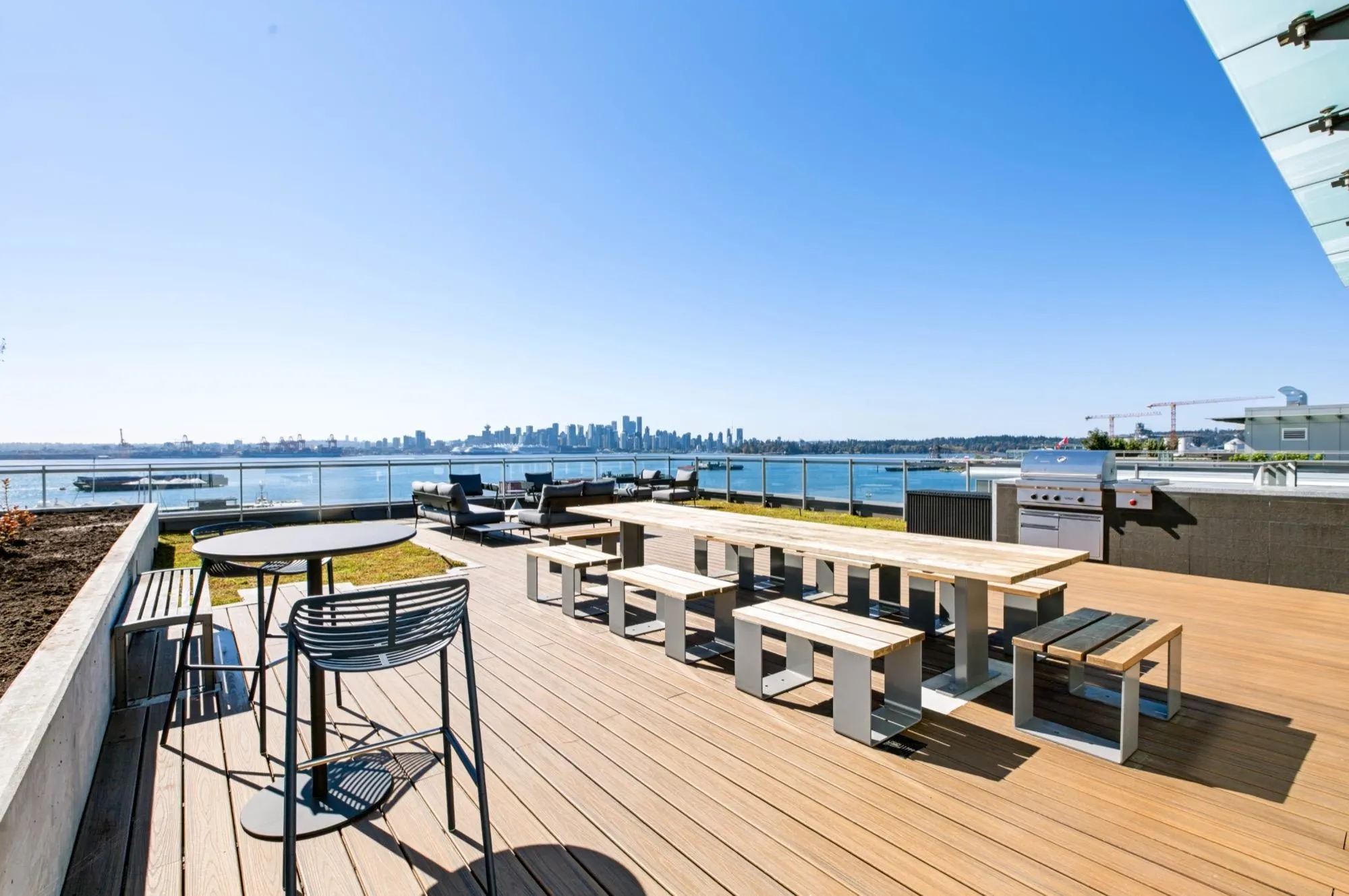777 Harbour Way #704