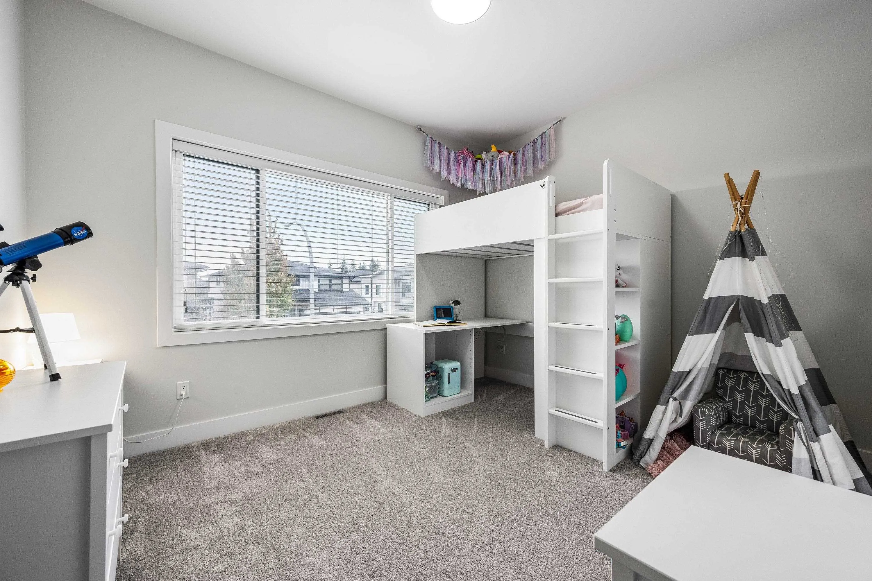 45938 Birdie Place