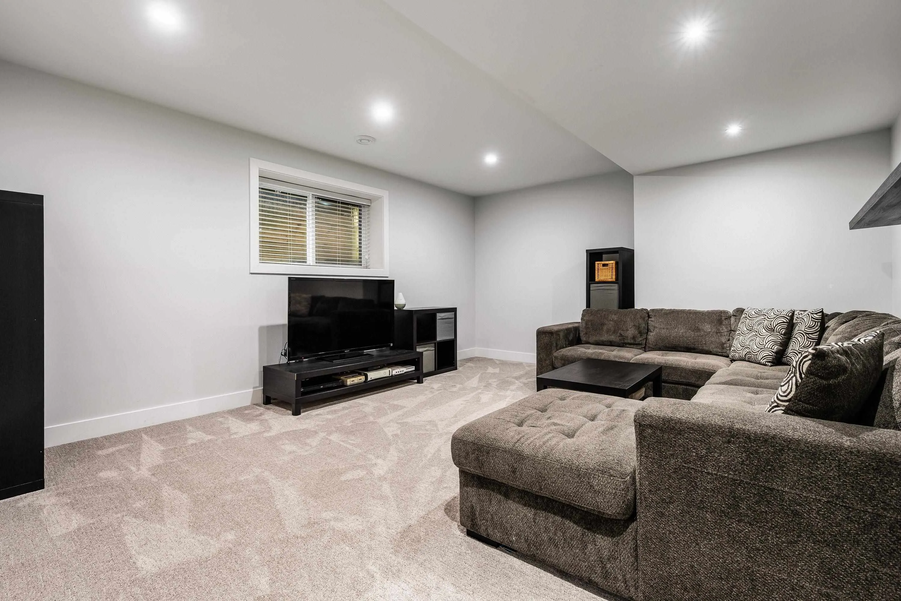 45938 Birdie Place