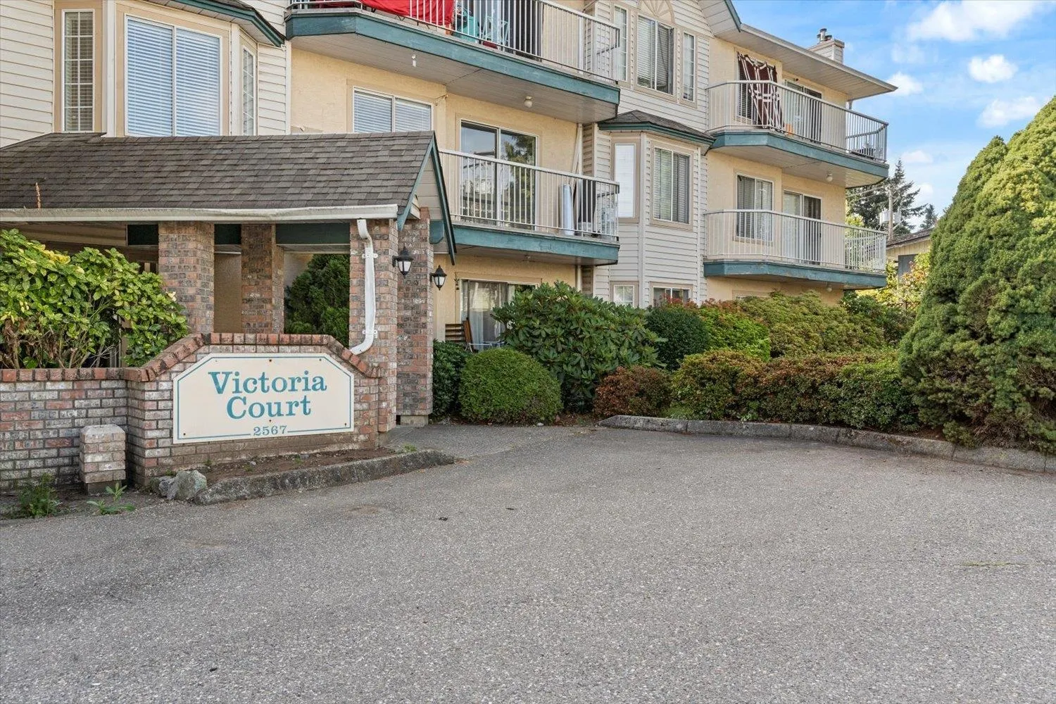 2567 Victoria Street #103