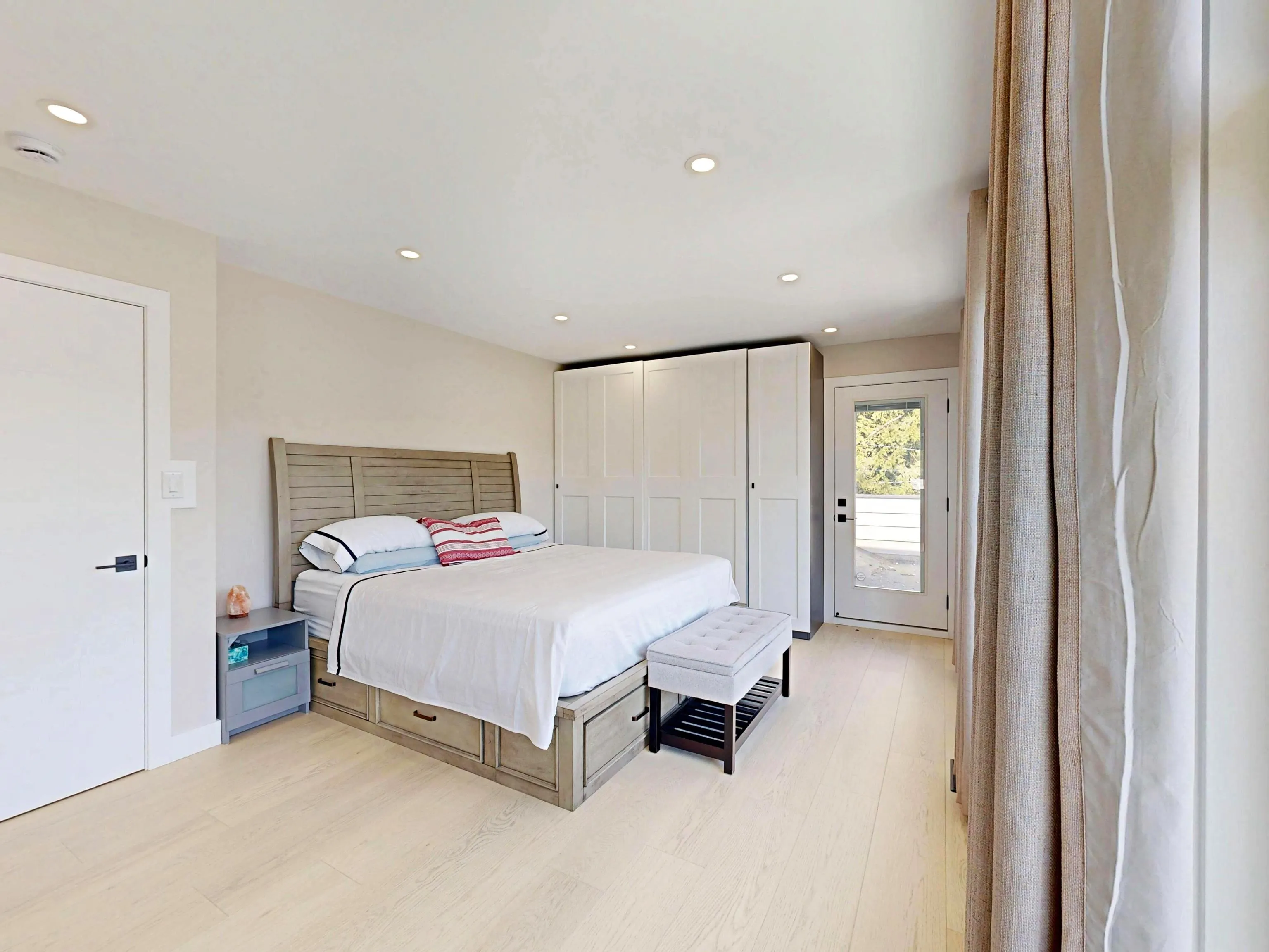 4545 Strathcona Road