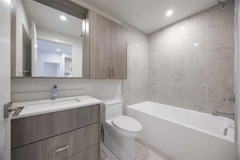 13838 108 Avenue #302
