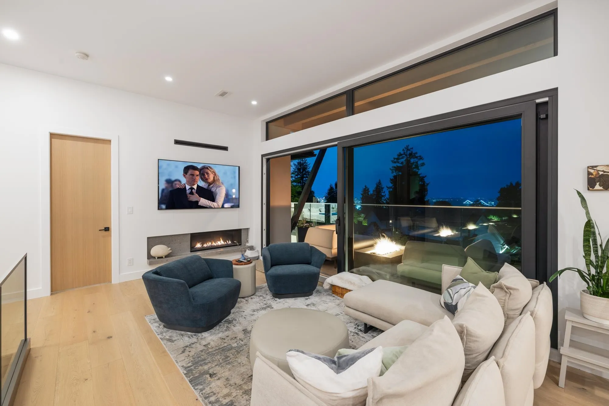 255 Sandringham Crescent