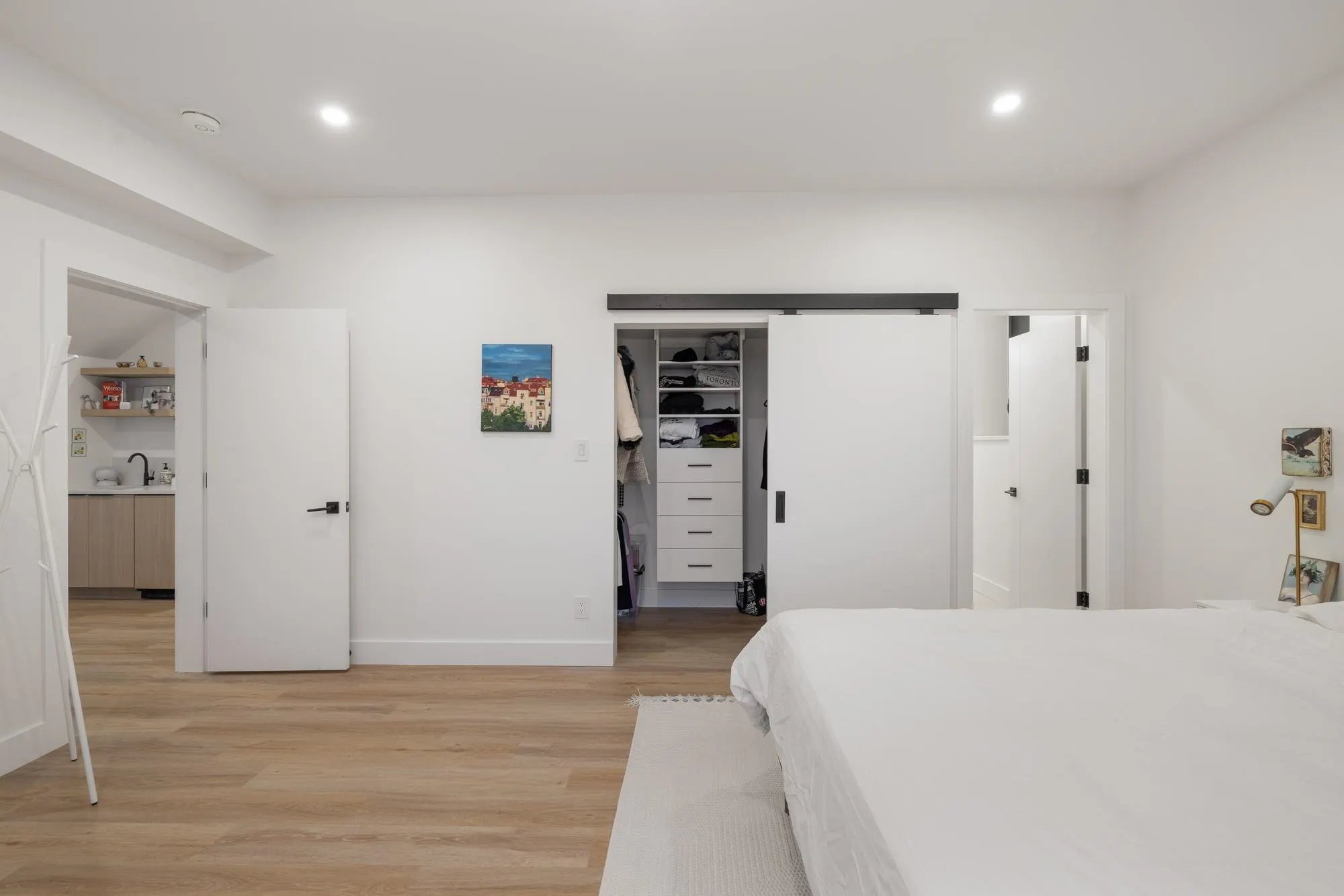 255 Sandringham Crescent