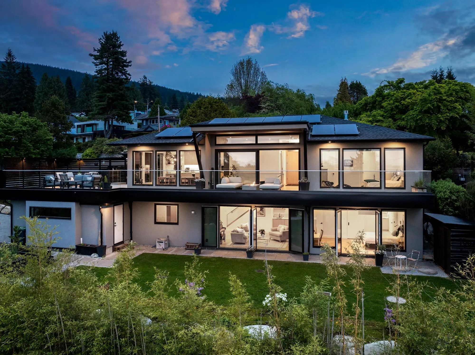 255 Sandringham Crescent