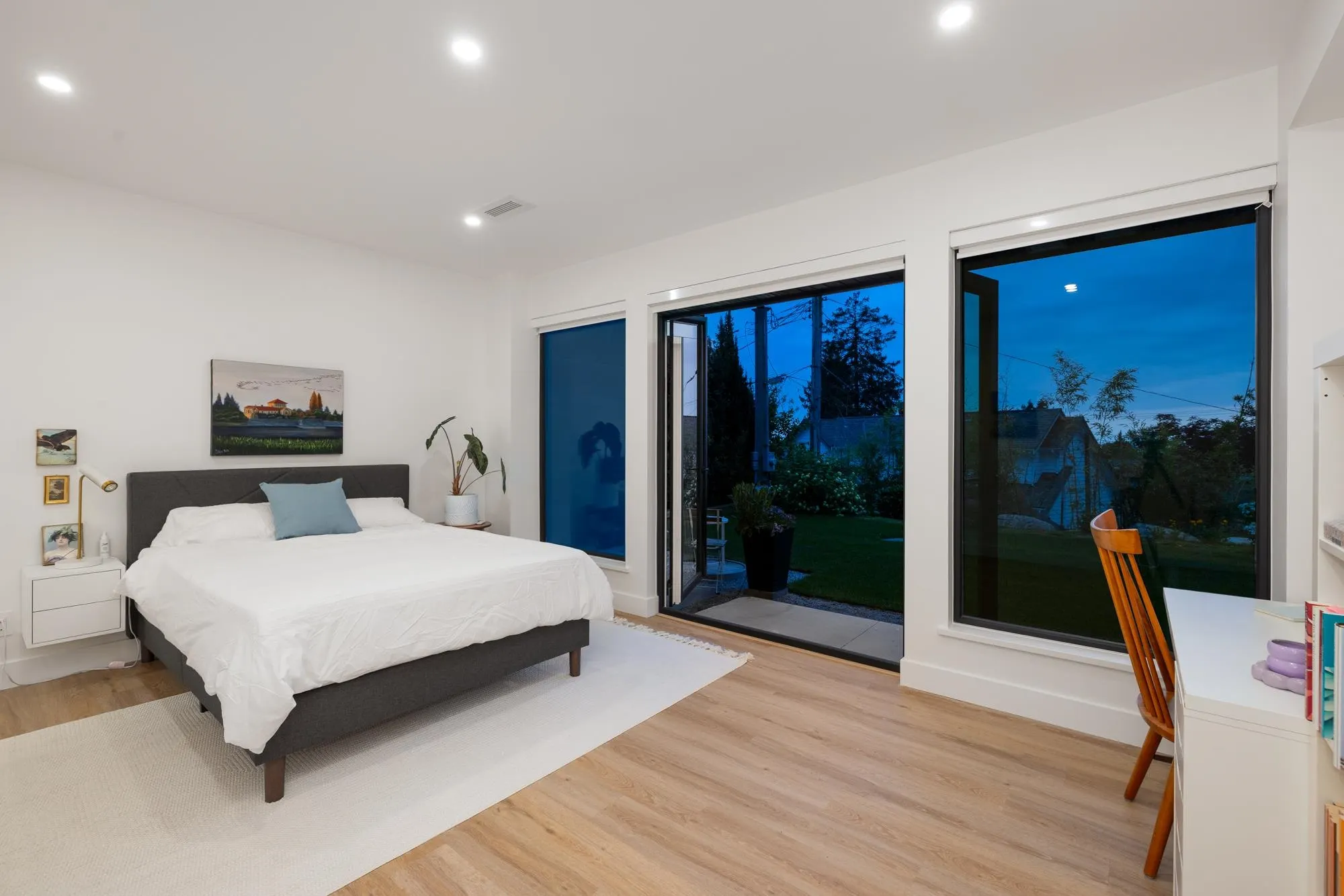 255 Sandringham Crescent