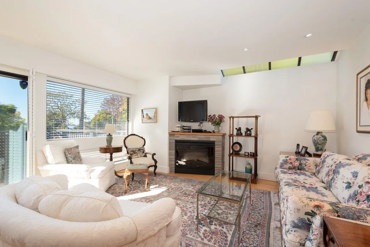 1896 Bellevue Avenue