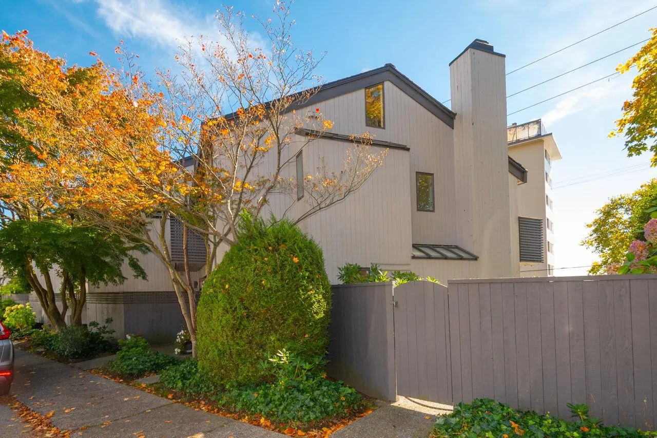 1896 Bellevue Avenue