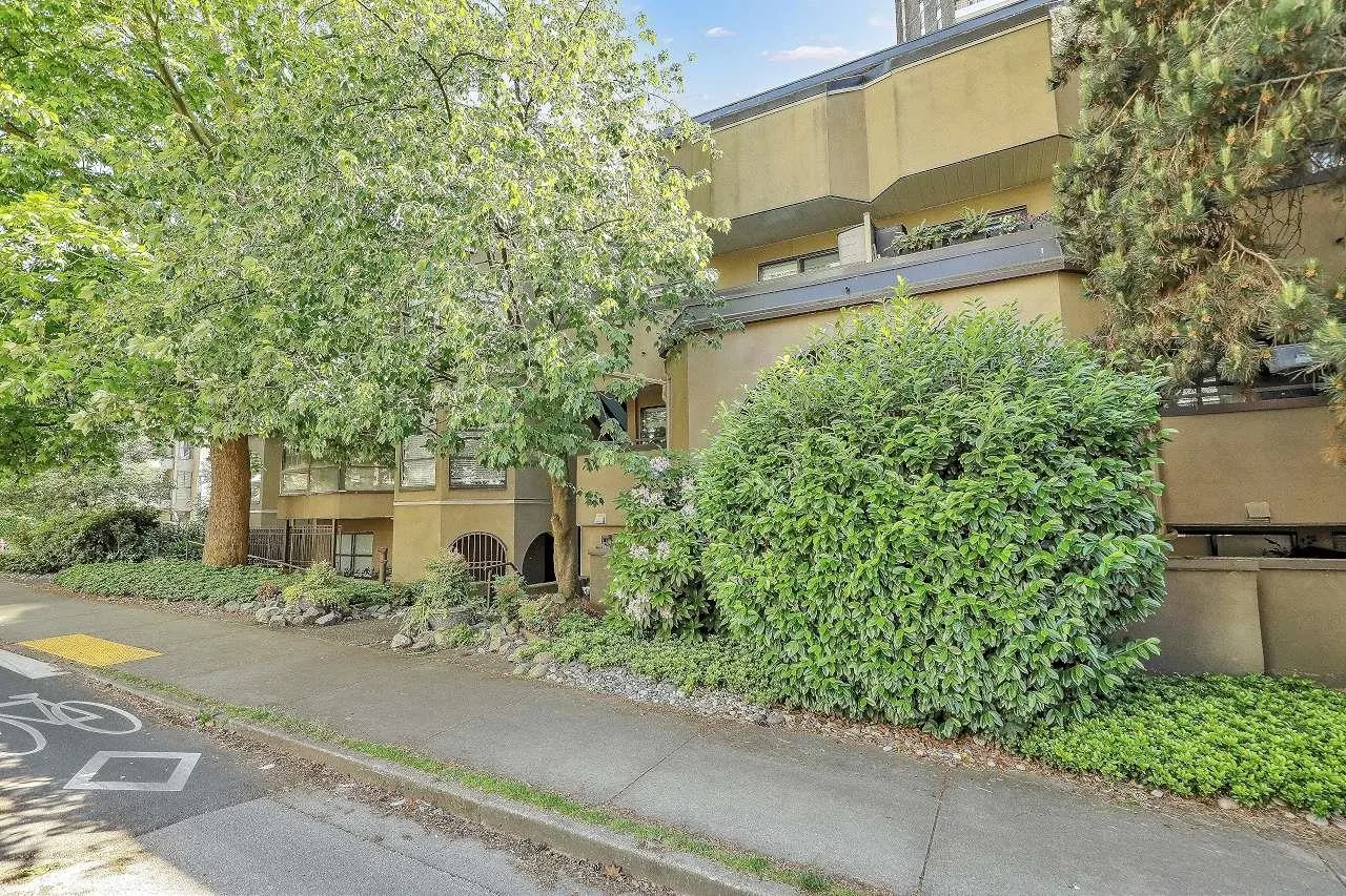 1106 Pacific Street #208