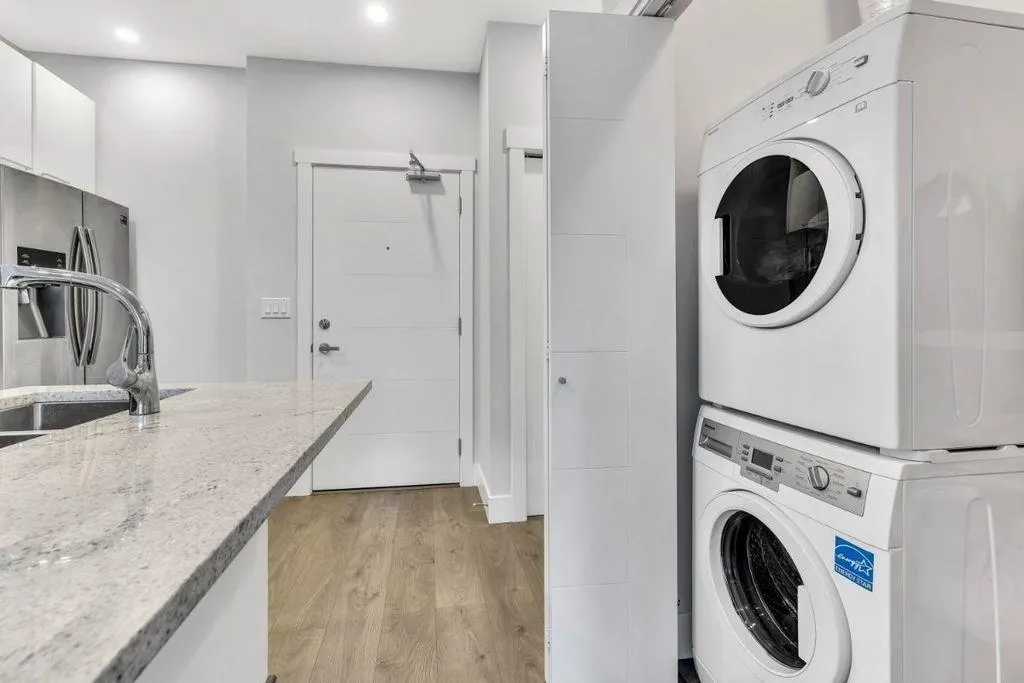 22315 122 Avenue #503