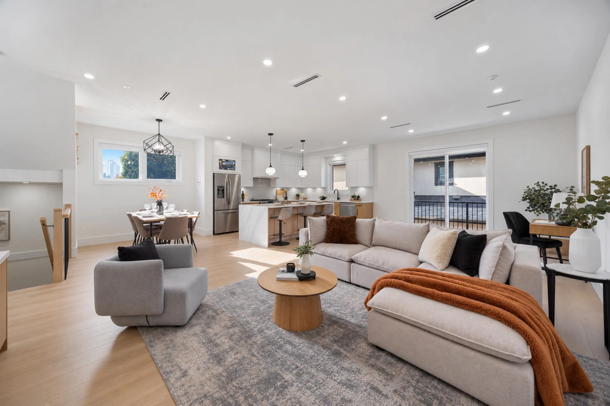 7087 Mary Avenue #2