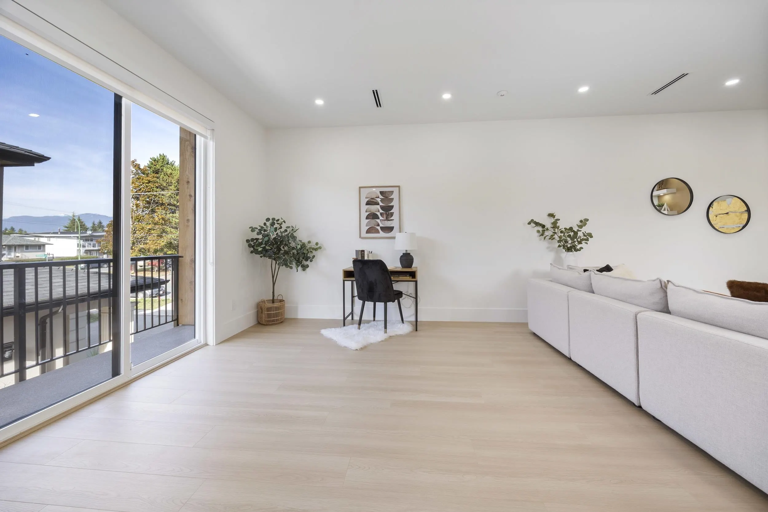 7087 Mary Avenue #2