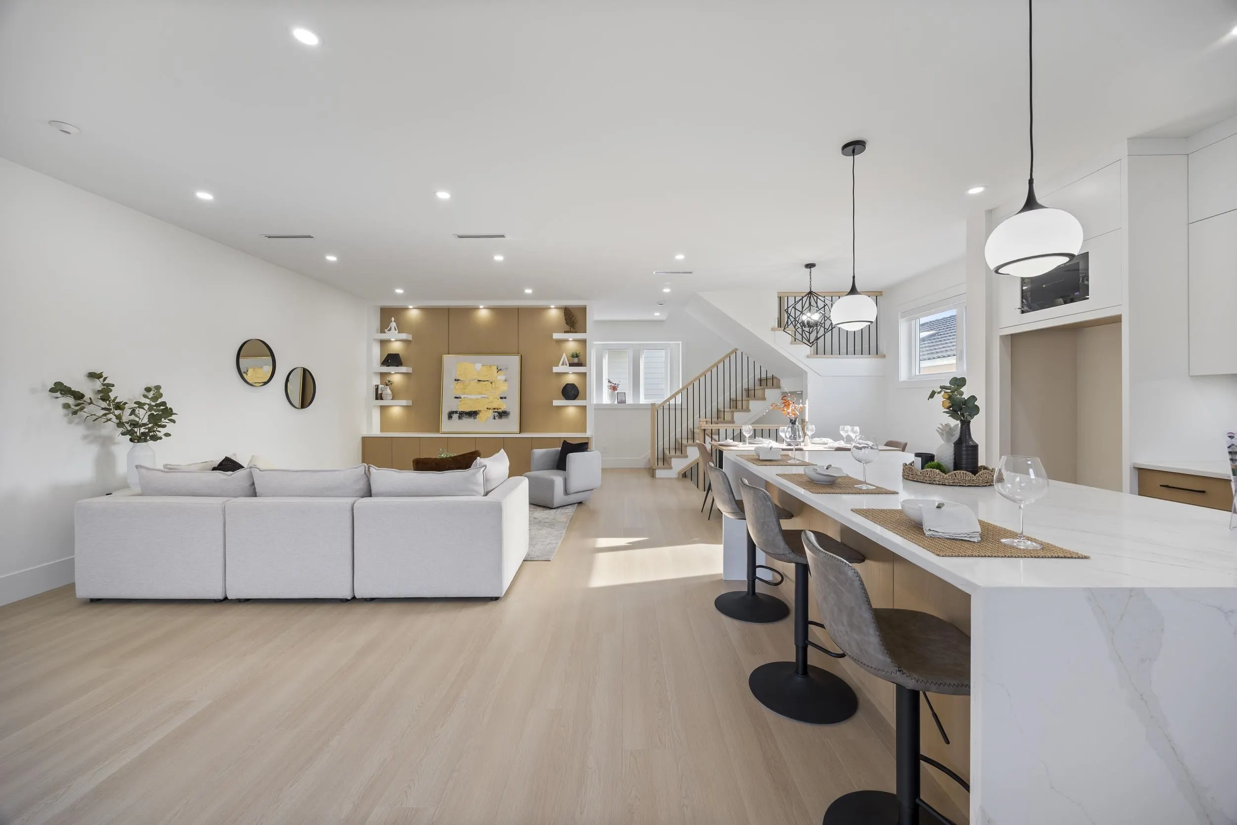 7087 Mary Avenue #2