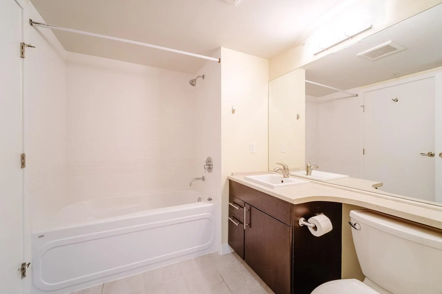 1633 Mackay Avenue #312
