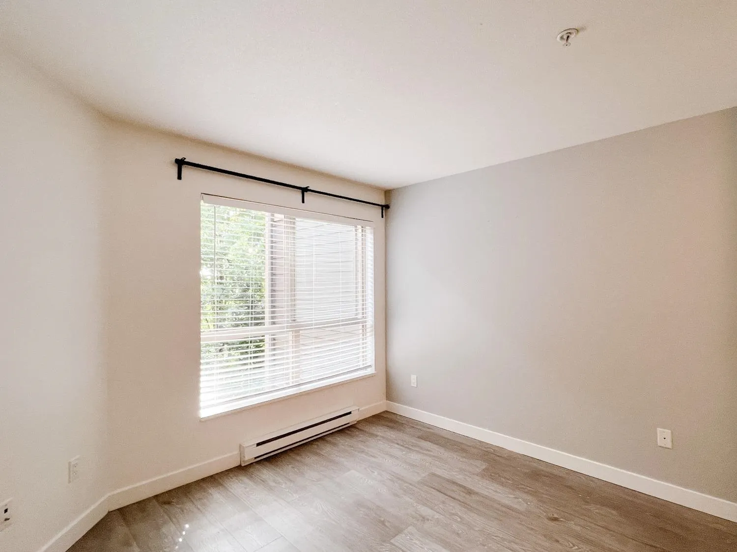 1633 Mackay Avenue #312