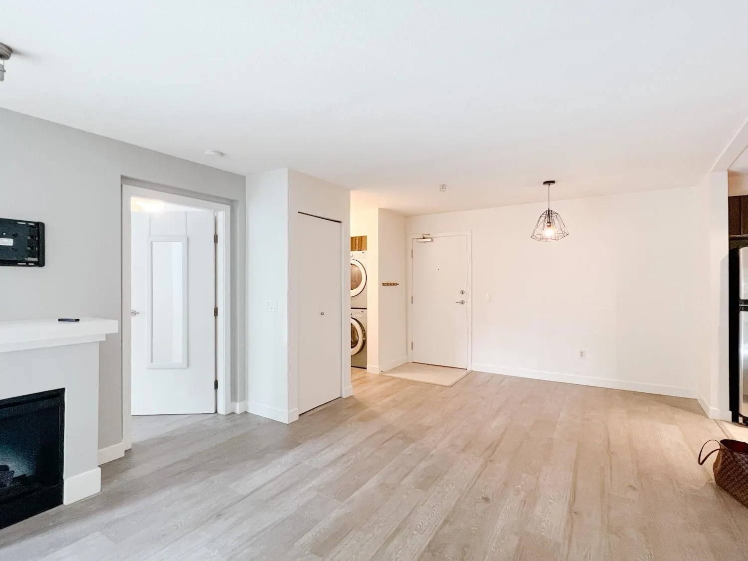 1633 Mackay Avenue #312