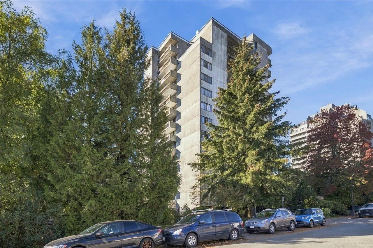 6759 Willingdon Avenue #1401