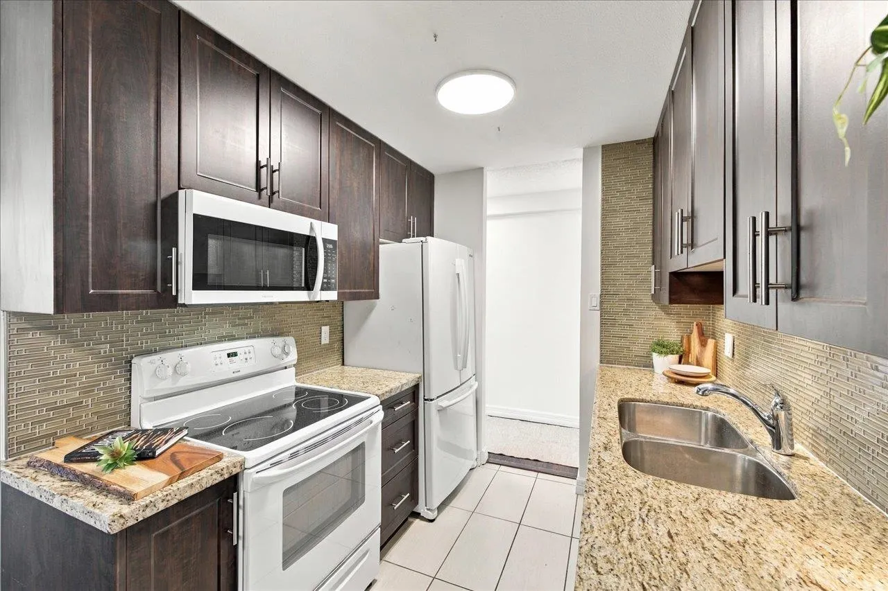 6759 Willingdon Avenue #1401