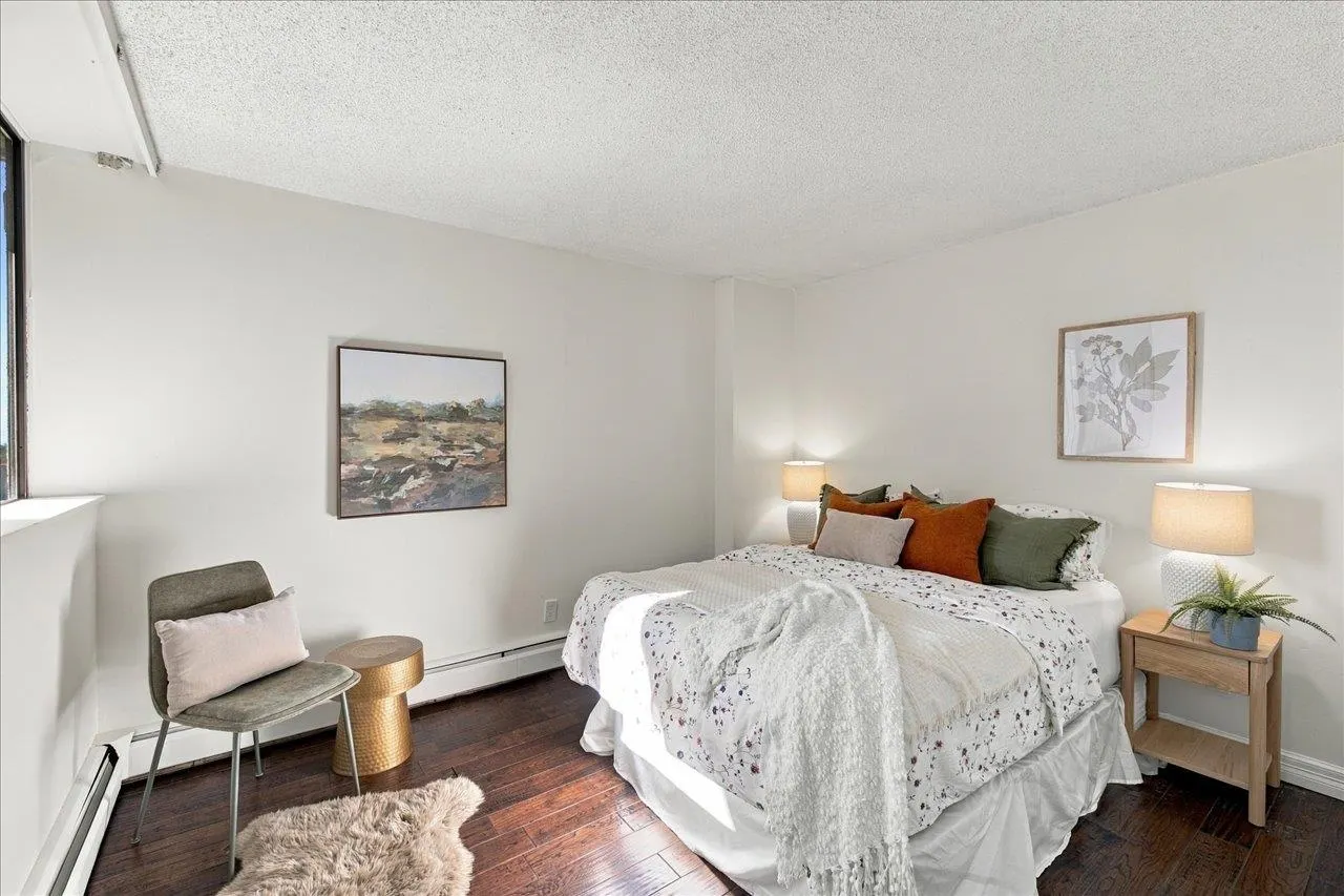 6759 Willingdon Avenue #1401