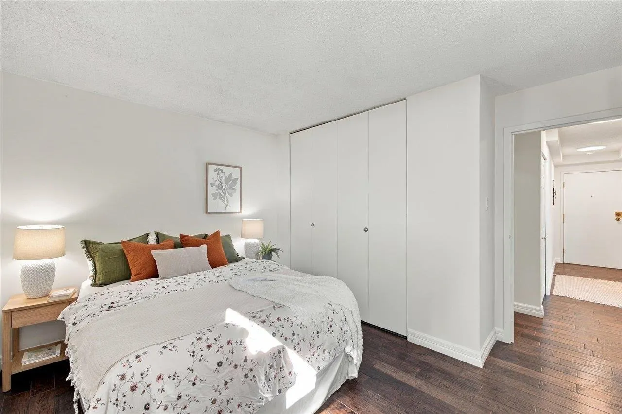 6759 Willingdon Avenue #1401