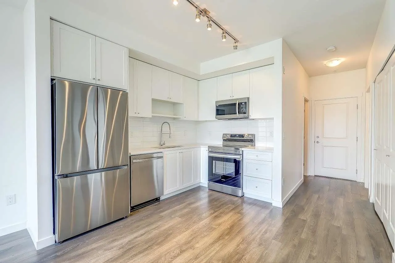 15825 85 Ave Avenue #215