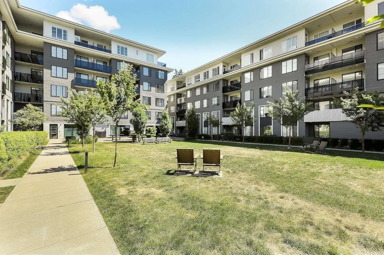 15825 85 Ave Avenue #215
